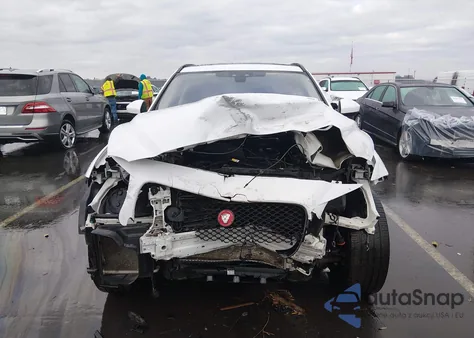 2020 Jaguar F-Pace Premium P250 Awd Automatic z USA, uszkodzony, nr VIN SADCJ2FX7LA627372